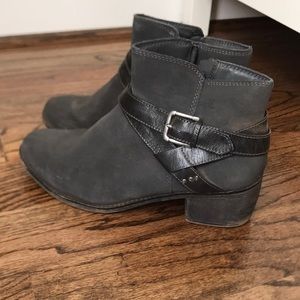 Sonoma Women’s Grey Suede Booties 9.5